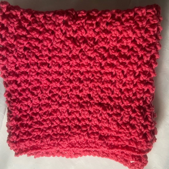 Handmade Chunky Knit Berry Infinity Scarf
New - Picture 10 of 16